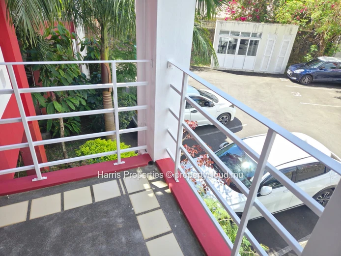 Charmant appartement à vendre situé à Pereybere, à seulement 500 mètres de la plage