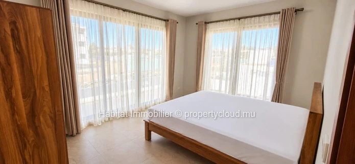 To rent: House of 260 m² in Pointe aux Piments 