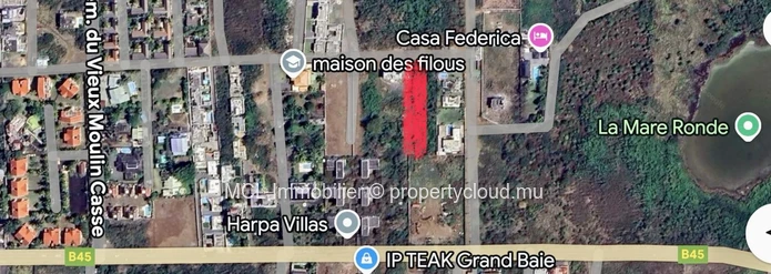 "Prime Residential Land for Sale in Péreybère, Ideal for Building!"