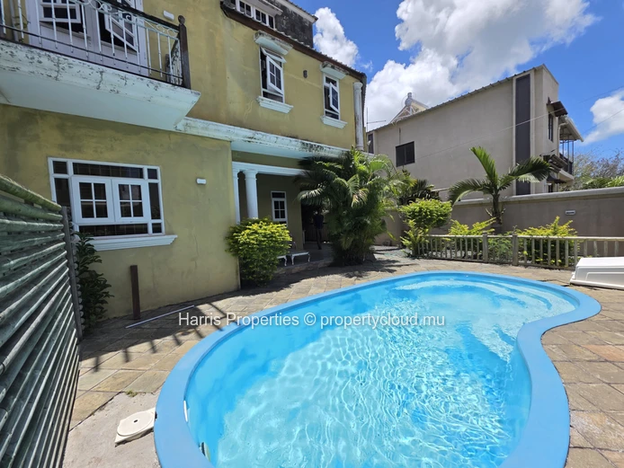 Magnifique appartement au rez-de-chaussée à vendre à Mon Choisy