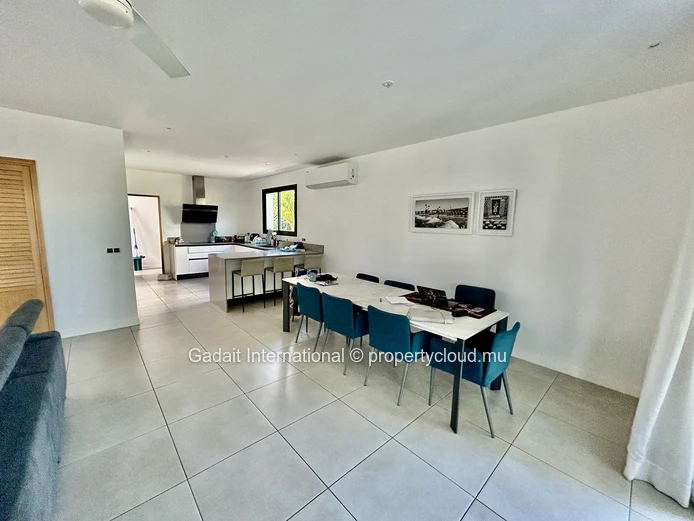 Villa contemporaine 4 suites avec piscine privée et vue mer – Domaine Akasha, Tamarin