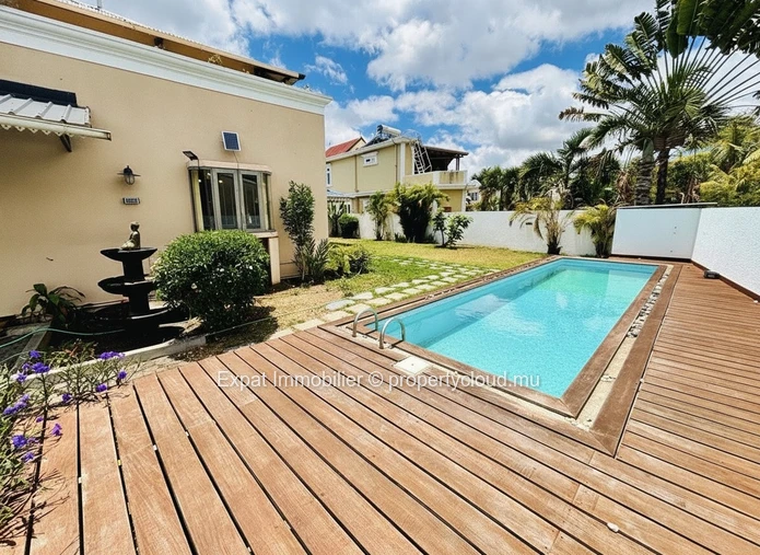 4-Bedroom Family Villa In A Secure Residence – Balaclava