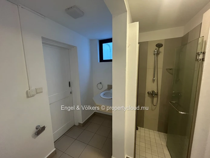 Luxury 3-Bedroom Sea View Penthouse for Rent – Flic en Flac