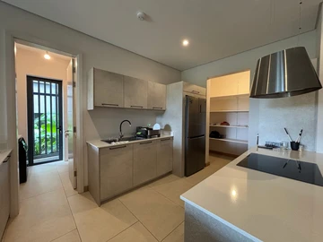 4 Bedroom Apartment