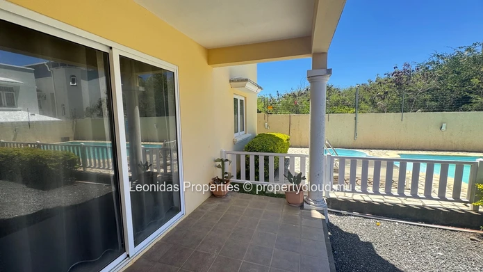 2 bedrooms apartment with pool