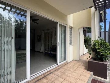 4 Bedroom Apartment