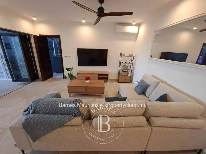 POINTE AUX CANONNIERS – Exceptional Beachfront Garden Apartment – 2 En-Suite Bedrooms