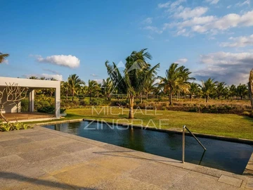 5 Bedroom Villa