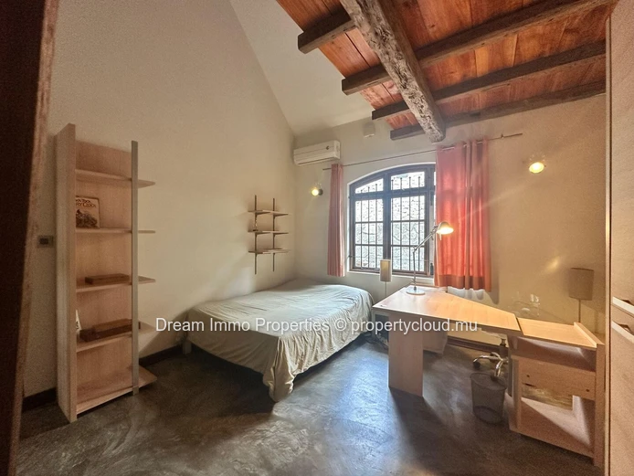 Élégante villa de caractère de 3 chambres avec vue panoramique mer et montagne à Tamarin – Ile Maurice