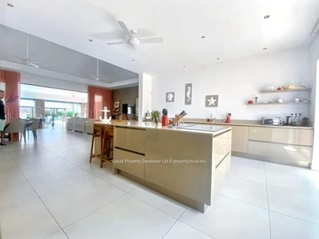 4 Bedroom Villa