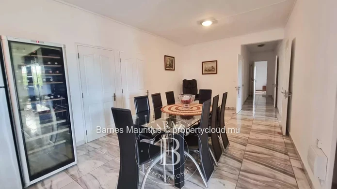 FLIC EN FLAC - Villa Familiale en 2 Parties - 7 Chambres