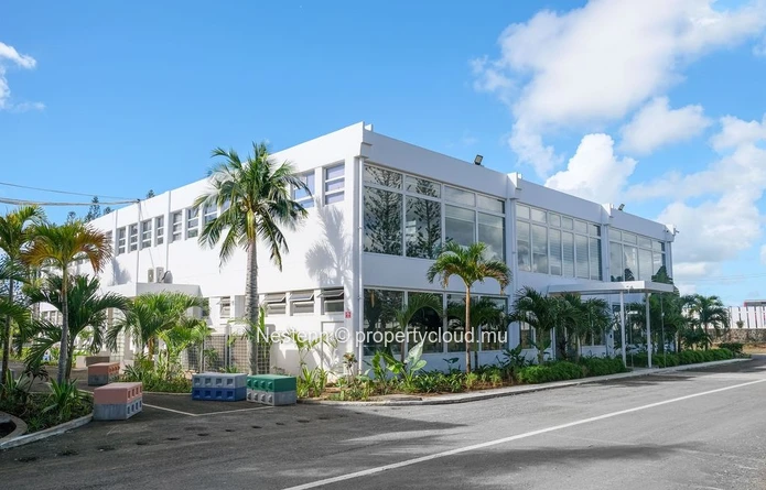 Premium business offices of 64.5m2