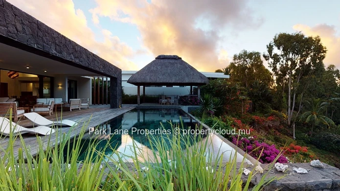 Villa for sale at Azuri.