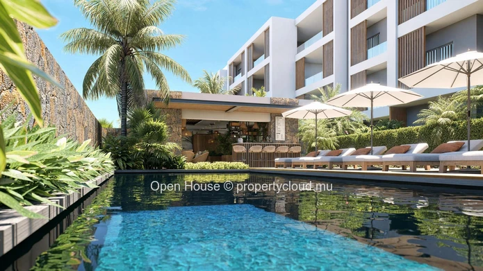Penthouse for sale in Grand Baie, 177m², 3 en suite bedrooms, communal pool, private terrace and jacuzzi, secure park...