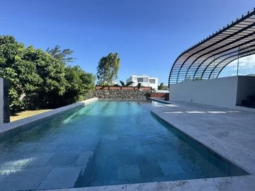 6 Bedroom Villa