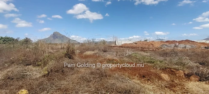 Prime Residential Land for Sale in Magenta Parkside