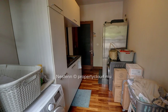 Spacious and bright duplex in a secure residence with river views