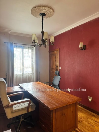 Maison meublée de 5 chambres à louer à Vacoas
