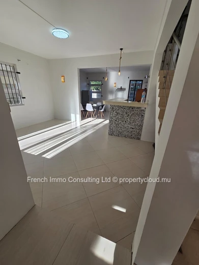 Maison 2 chambres avec jardin a mon Choisy