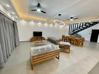 4 Bedroom Villa