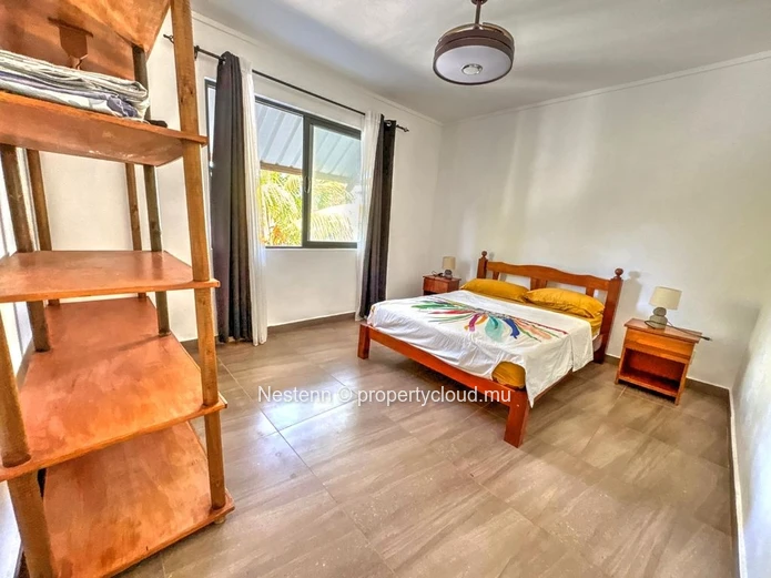 Exceptional 4-duplex complex