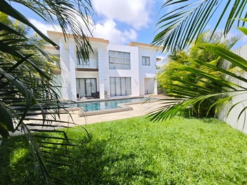4 Bedroom Villa