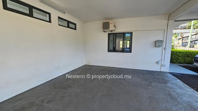 Commercial building of 223m2