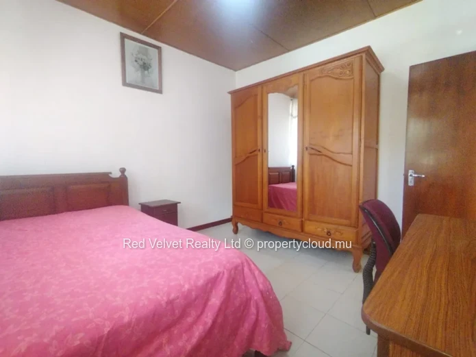 Maison de 3 chambres à vendre à Roches Brunes | Meublée | Jardin privé