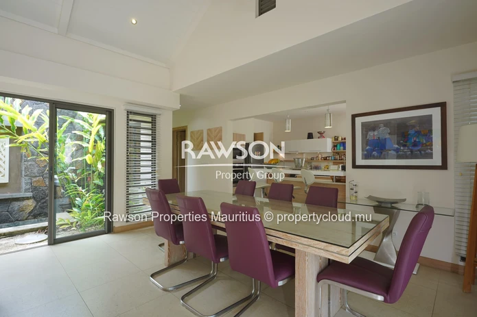 Villa For Sale In A Gatered Estate