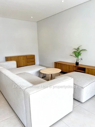 Stunning 2-Bedroom Apartment with Pool in Pointe aux Canonniers