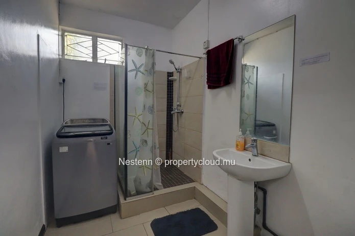 Furnished apartment with mountain views in a secure residence