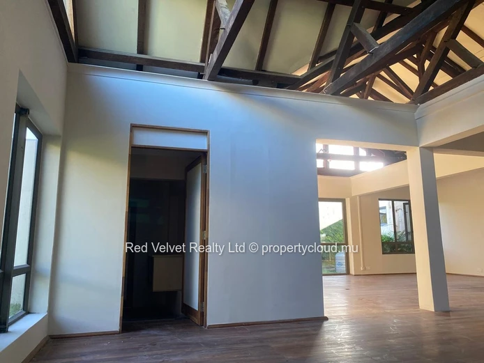Two Commercial Buildings for Rent in Quatre Bornes | Flexible Corporate Space