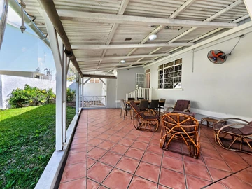 5 Bedroom Villa