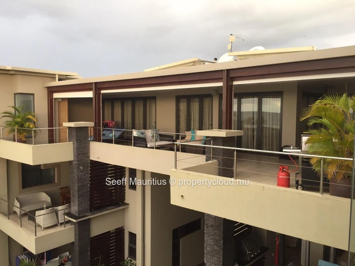 Penthouse exceptionnel, pieds dans l'eau – Vue mer imprenable