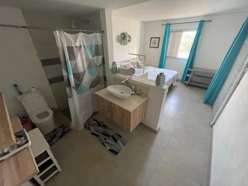 5 Bedroom Villa