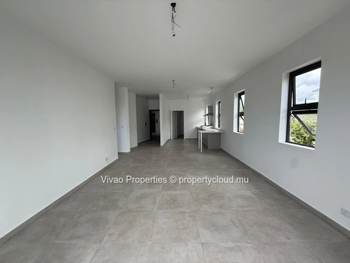 Vie urbaine et piscine commune à Tamarin - Appartement de 2 chambres à vendre ! #ImmobilierTamarin #VieDeLuxe