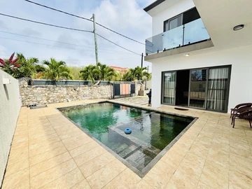 4 Bedroom Villa