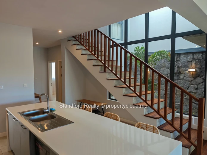 Duplex Moderne de 4 Chambres à Louer – Flic en Flac, Cascavelle, Ouest