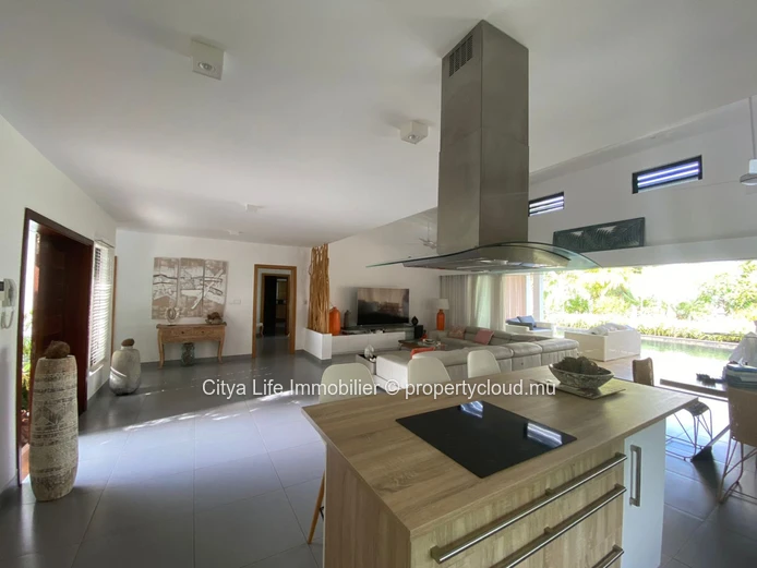 Maison / Villa RES - IML-867