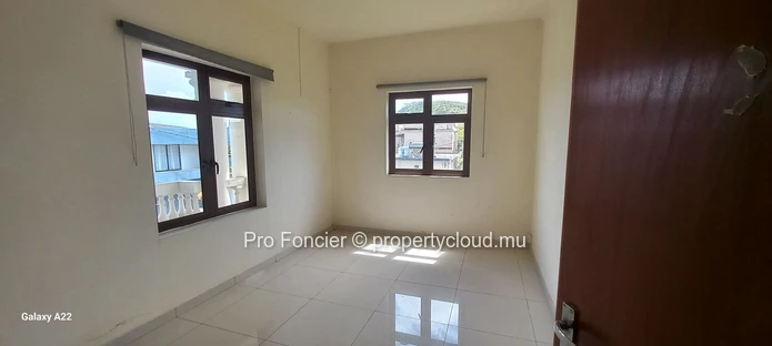 Maison à louer à Vacoas - Grande demeure à fort potentielle commercial