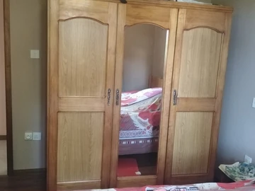 6 Bedroom House