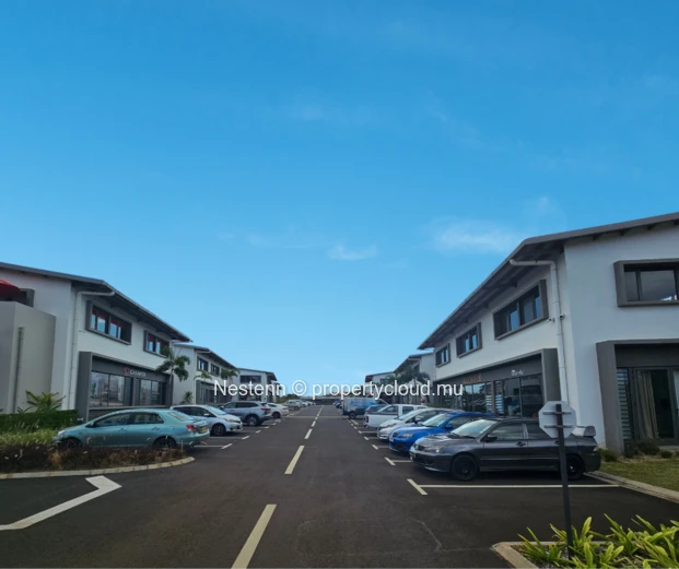 Prime office space with unmatched visibility – Ideal for your business growth!