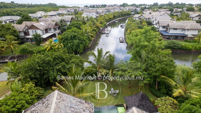 RIVIERE NOIRE - Belle villa sur la marina - 5 chambres