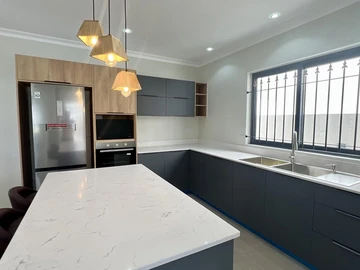 4 Bedroom Villa