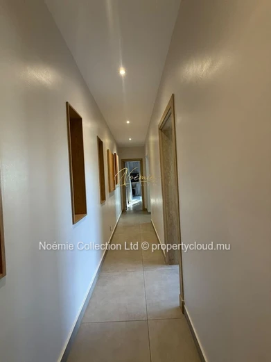 Luxueuse villa à vendre dans une residence sécurisée