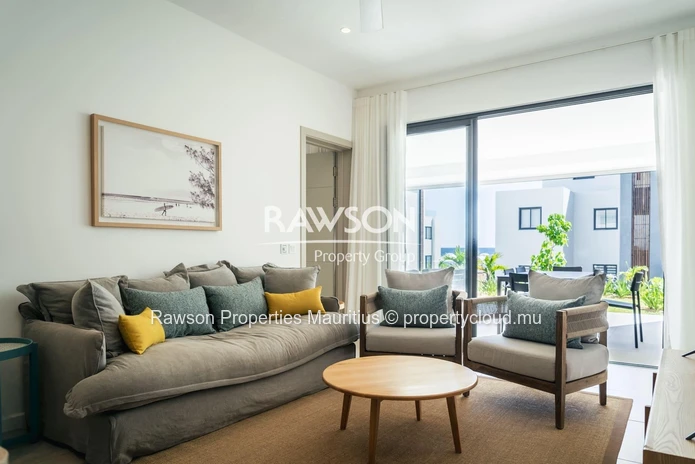 3 Bedroom Beachfront Apartment | Pool And Garden | Poste Lafayette | Lease Hold