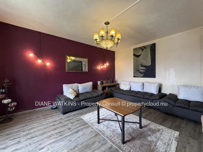 À Vendre – Spacieuse Maison de 3 Chambres à Wooton