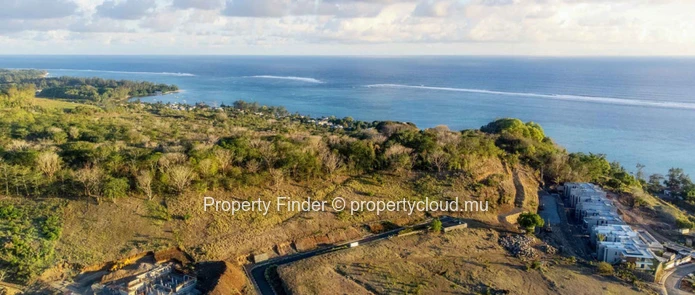 Land for Sale – Breathtaking Lagoon & Mountain Views