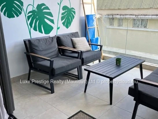 3-Bedroom Apartment for Rent in Pereybère | Communal Pool | 2 Minutes from Pereybère Beach
