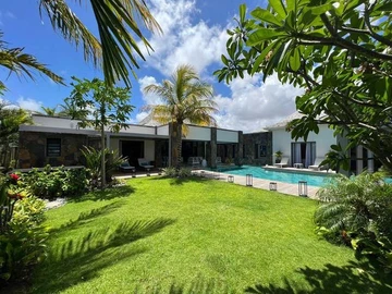 4 Bedroom Villa